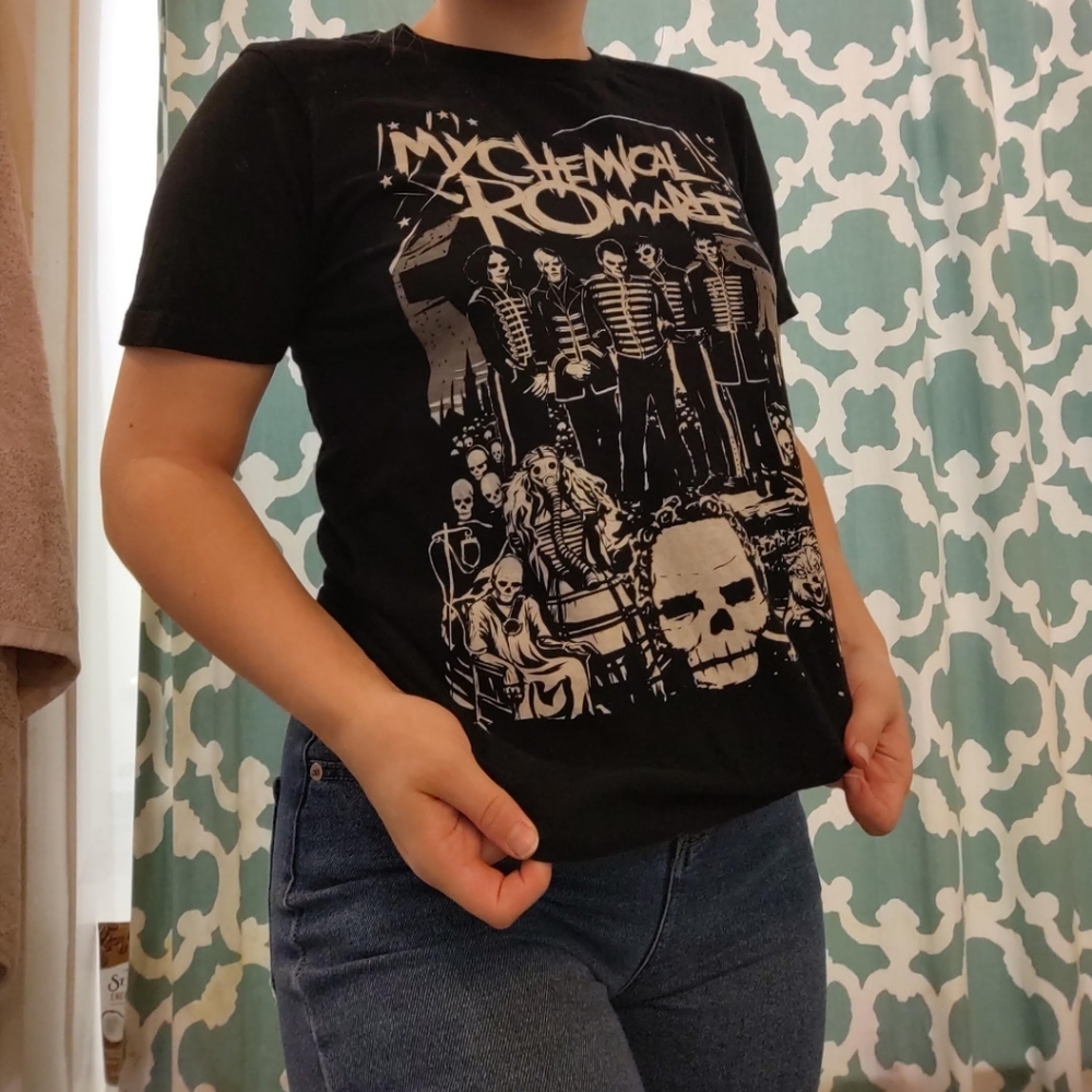 MCR tee